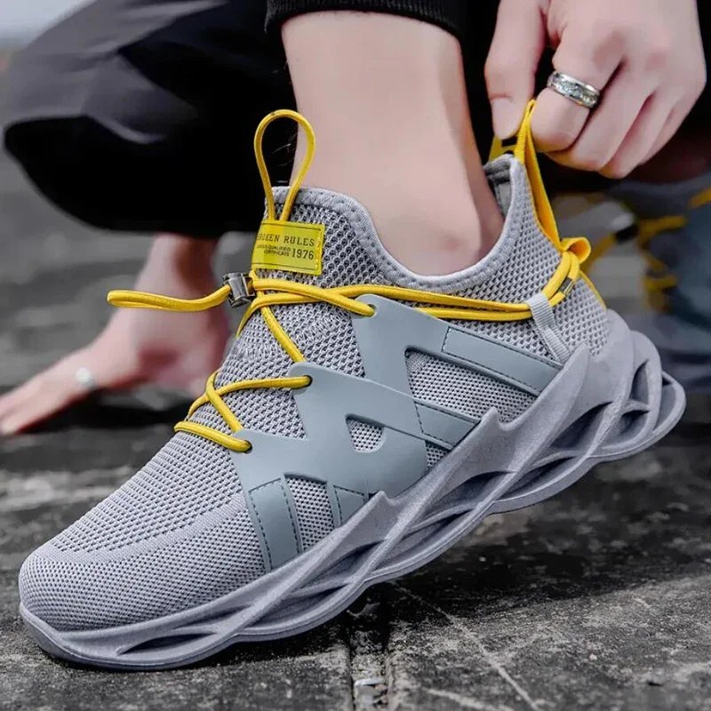 Summer men yellow orange sneakers 2023 lace up shoes casual breathable white mens designer sports outdoor trainers running shoes