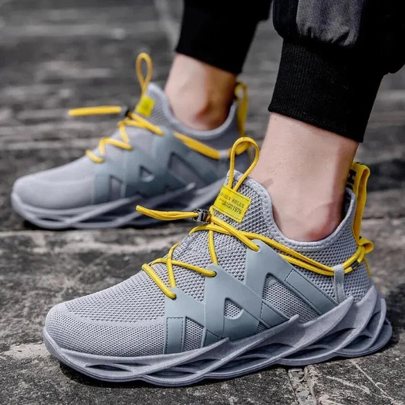 Summer men yellow orange sneakers 2023 lace up shoes casual breathable white mens designer sports outdoor trainers running shoes