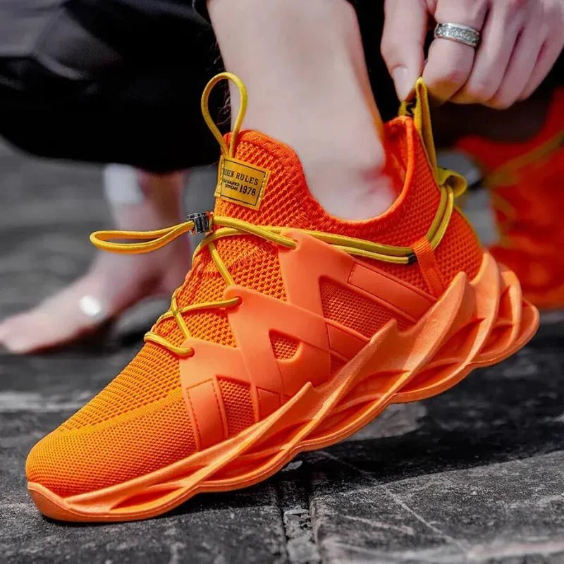 Summer men yellow orange sneakers 2023 lace up shoes casual breathable white mens designer sports outdoor trainers running shoes