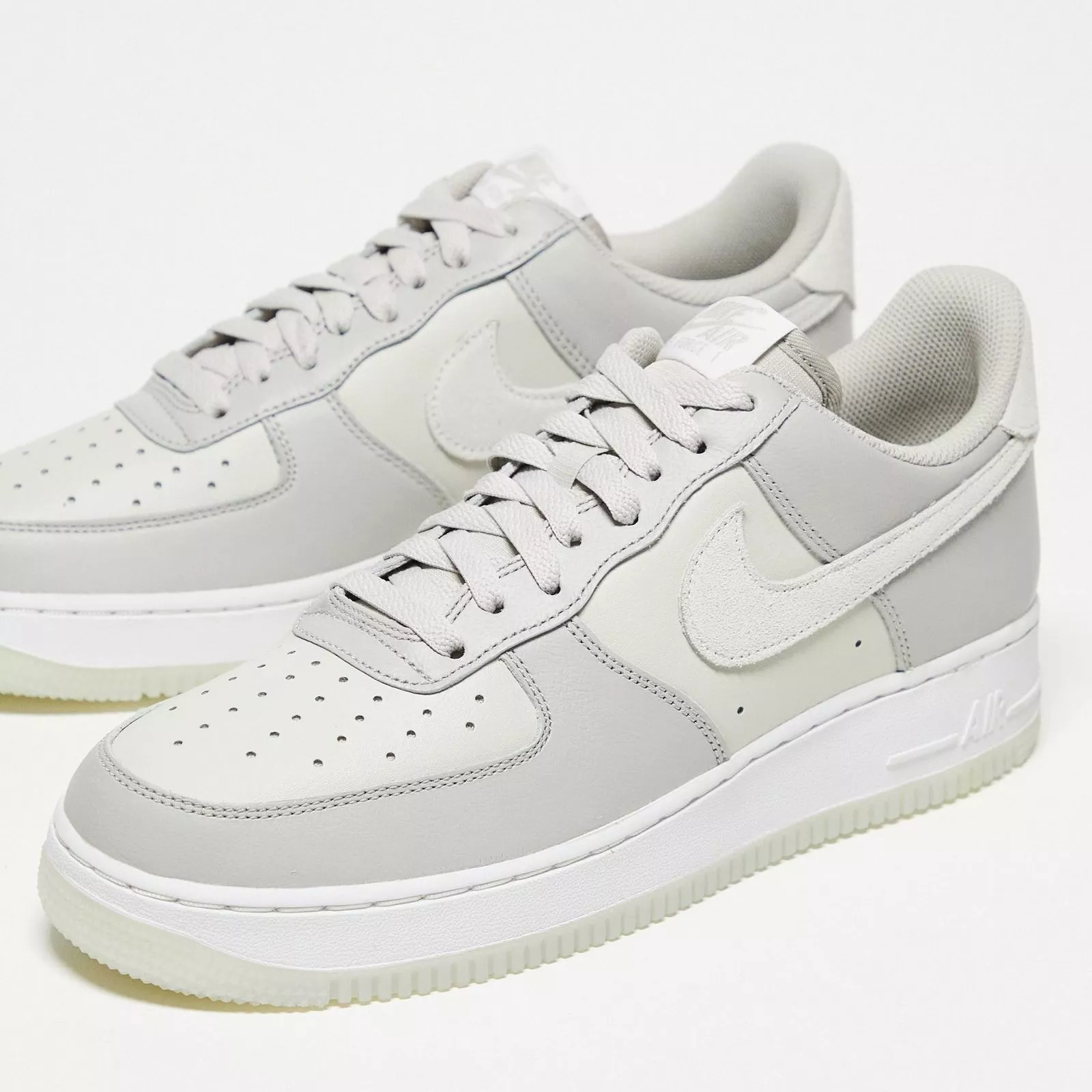 12.5 W / 11 M / 42.5 EU