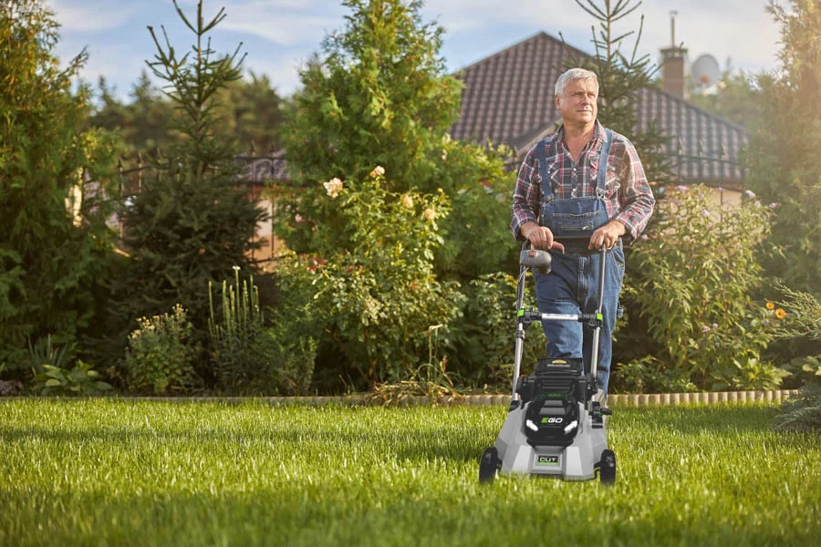 cordless-select-cut-lawn-mower-with-self-propelled-touch-drive-technology-10.webp | Jogoka